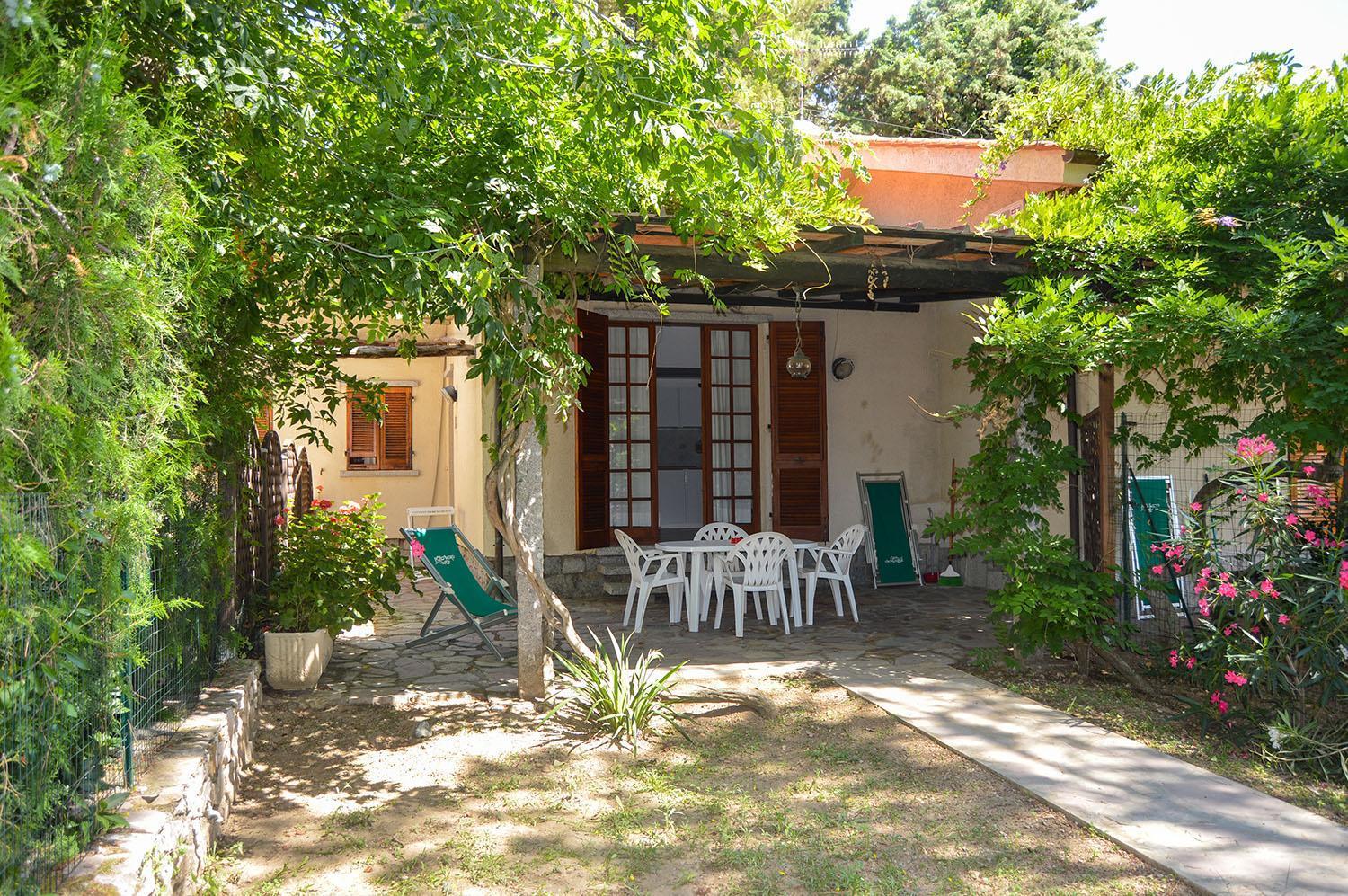 Pozzo Al Moro Village Marina di Campo Exterior photo